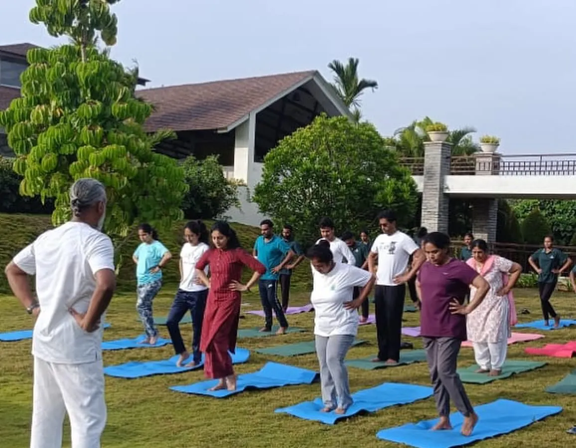 Join us for yoga on the lawn, where you can breathe in the quiet morning air. Our sessions are designed for everyone, whether you are taking your first step into yoga or deepening a lifelong practice.