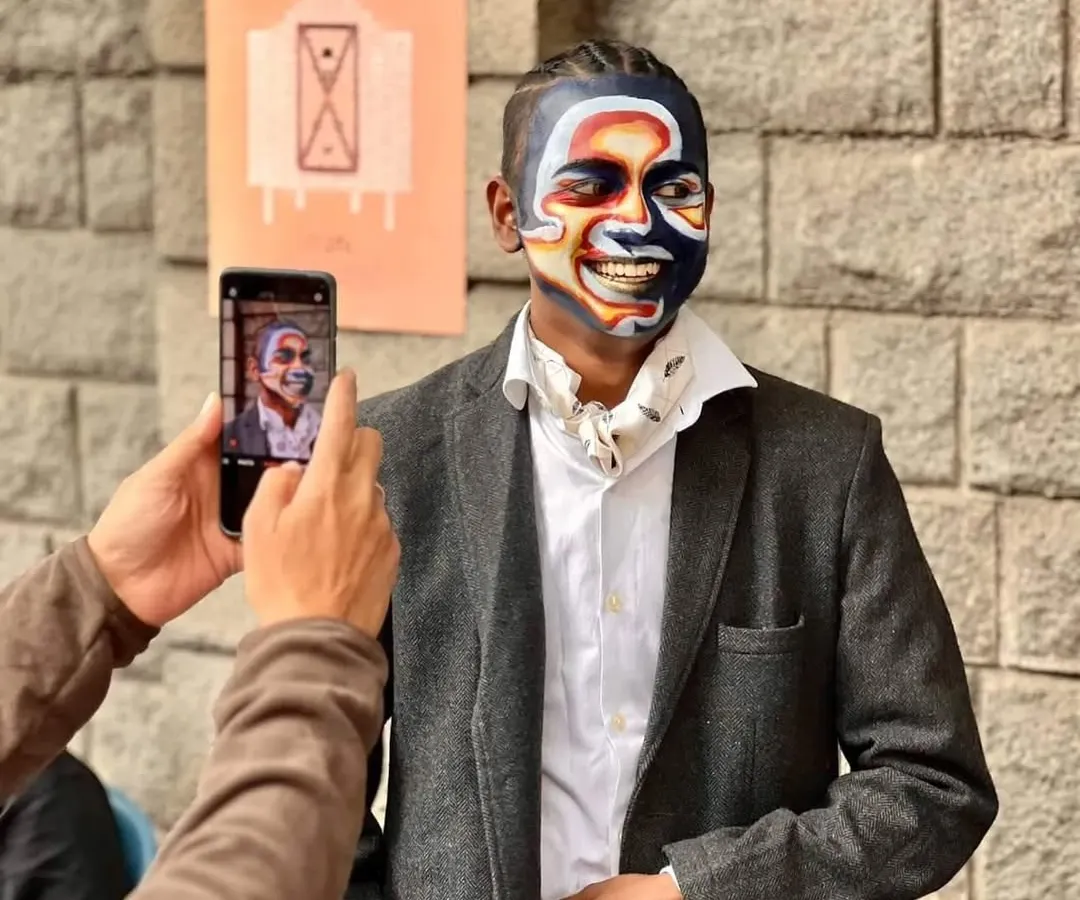 This abstract face paint was for the ChitraSanthe art festival and it was amazing to see it go viral, with thousands of people taking photos. This look demonstrates my passion for creating living art that is both bold and long-lasting, holding up for over 14 hours.