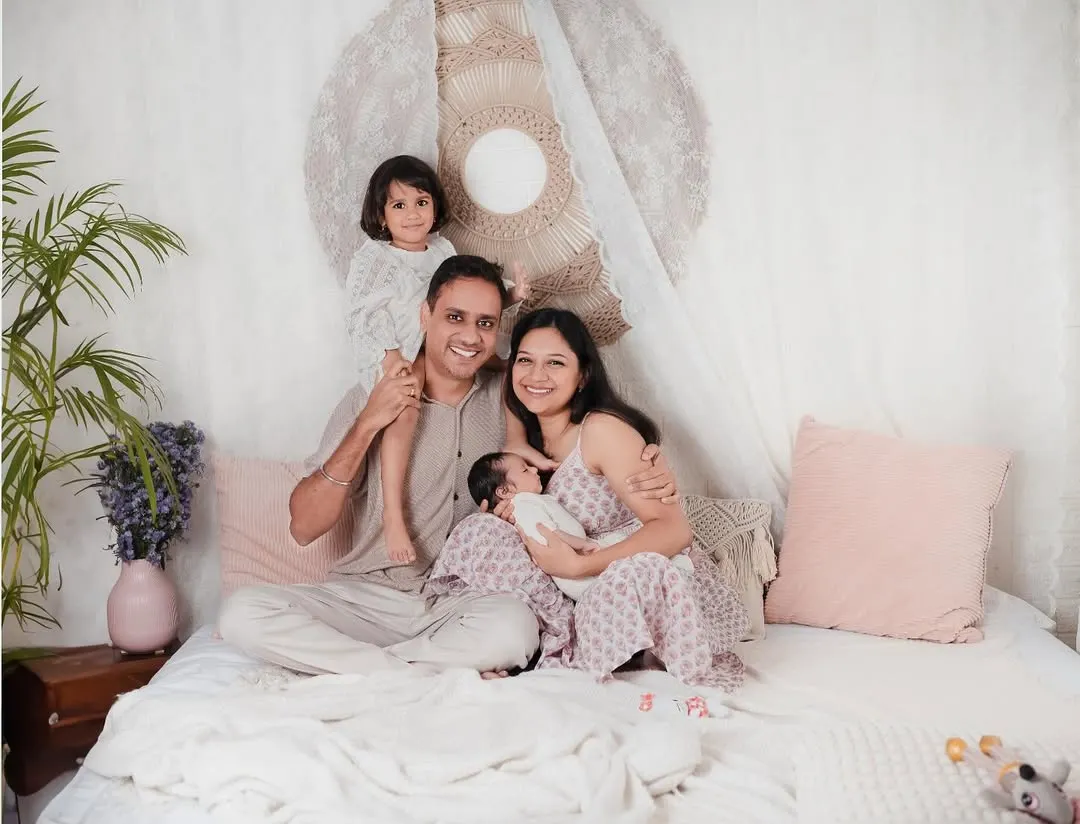 A perfect family portrait is a memory you will cherish forever. I love bringing everyone together, the smiles, the cuddles, and the pure joy of welcoming a new member. This is what it's all about.