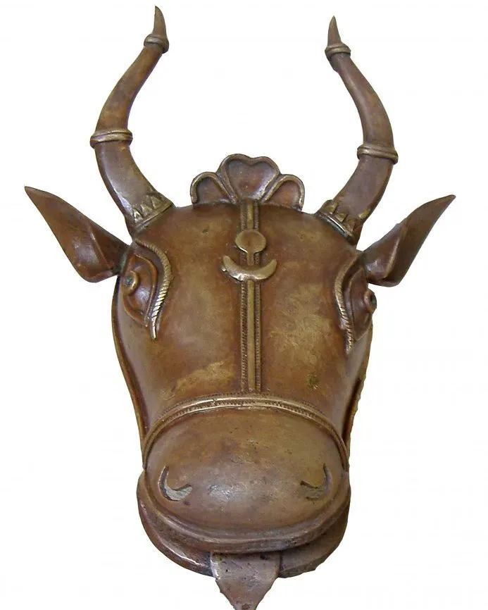 I have a special interest in preserving traditional crafts, like this bronze Bhoota mask by Rajesh Acharya. These masks are used in rituals in South Karnataka and represent a powerful connection to our cultural and spiritual heritage.