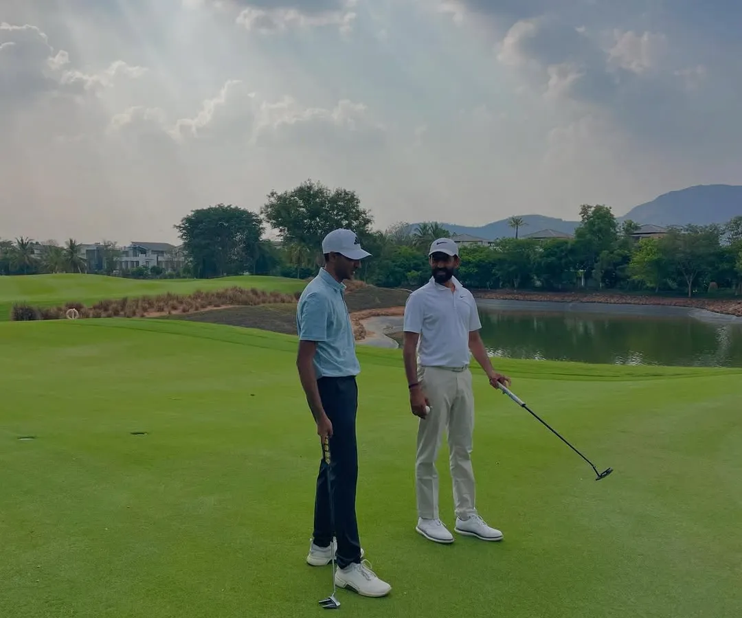 A crucial part of my coaching happens right here on the green. I work closely with you to refine your putting stroke and short game strategy, turning tough shots into confident pars.