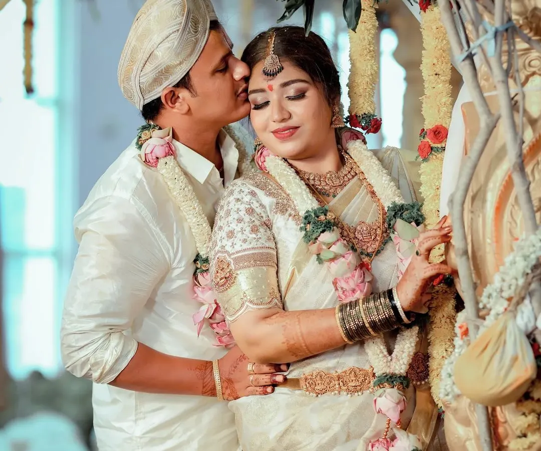 A tender moment during a traditional South Indian wedding ceremony. These quiet, unposed embraces are the memories I cherish capturing the most.