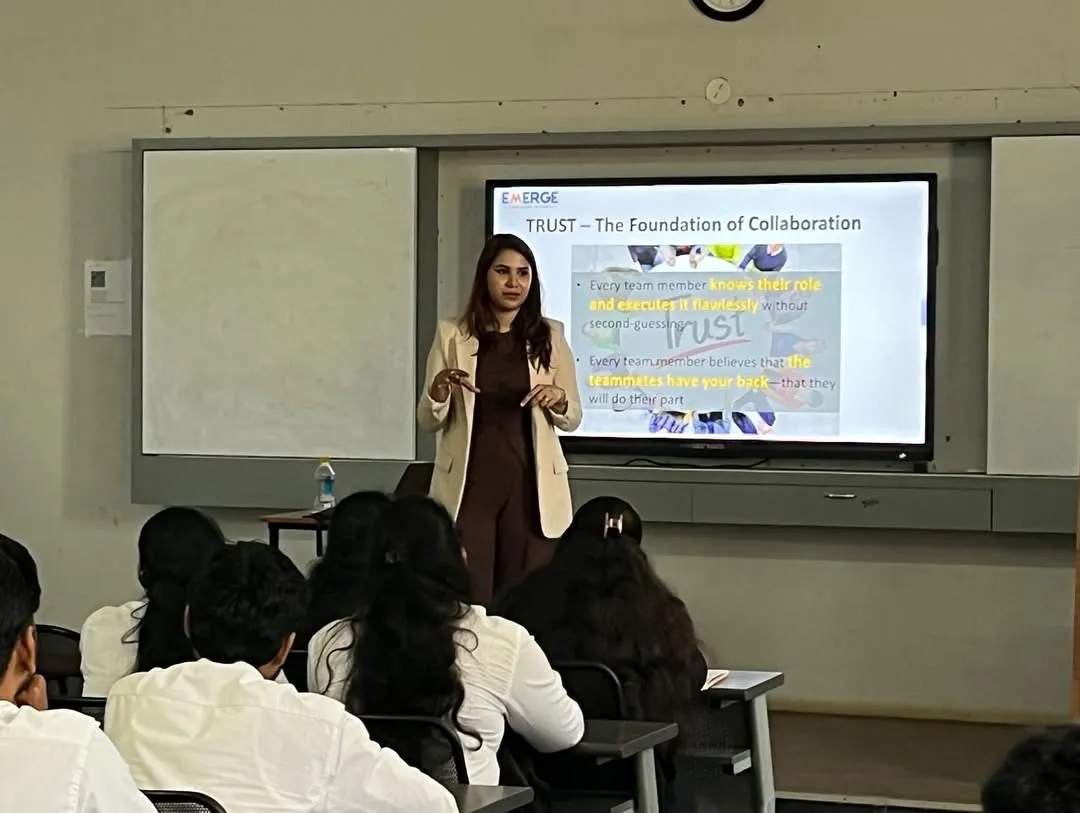 Here I am, breaking down the concept of trust as the foundation of teamwork for MBA students. A key part of my training is showing how effective communication builds collaboration and makes teams stronger.