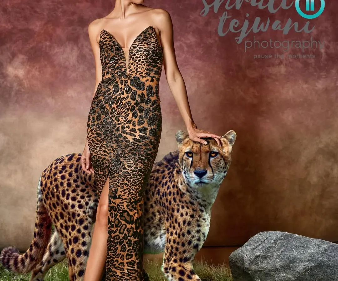 Creating bold, conceptual visuals is my specialty. This shot from a high-fashion campaign for Label Riya showcases my studio's capability in advanced editing and creating powerful, story-driven images that make a brand unforgettable.