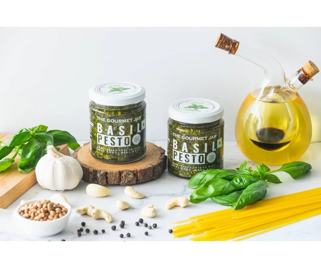 For The Gourmet Jar, we created a bright and fresh look for their Basil Pesto. The setup includes all the real ingredients like basil, garlic, and pasta to tell a story of authenticity. This light and airy style is perfect for e-commerce sites and social media, making the product look clean and delicious.