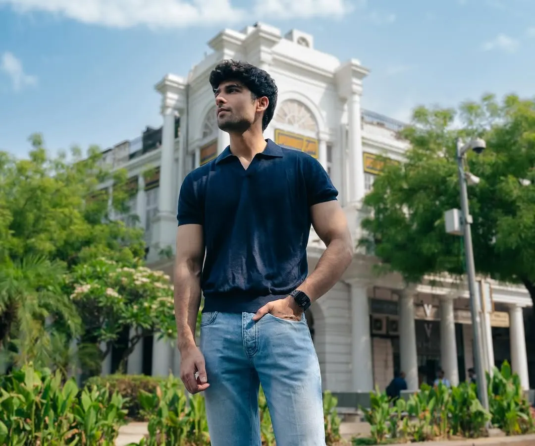 This on-location portrait in Delhi showcases our ability to blend fashion with iconic architecture. We directed this shot to create a strong, aspirational look for a model's portfolio, using natural light and the grand background to add a sense of scale and style.