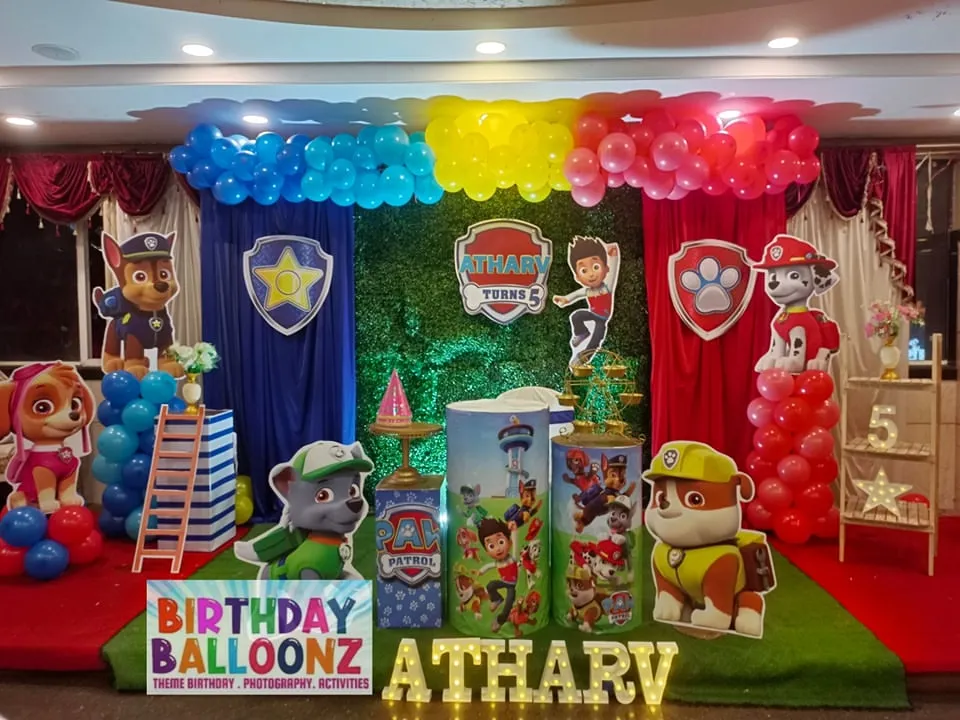 No job is too big, no pup is too small for this Paw Patrol birthday bash. This setup includes character standees of Chase, Marshall, and the whole crew, themed backdrops, and a colorful balloon arch, creating an action-packed scene right from the show.