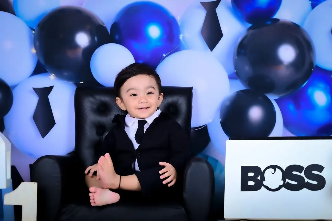Meet the new boss! The 'Boss Baby' theme is a super fun and popular choice for first birthdays. I style the entire setup with a miniature suit, chair, and themed props to capture your little one's big personality.