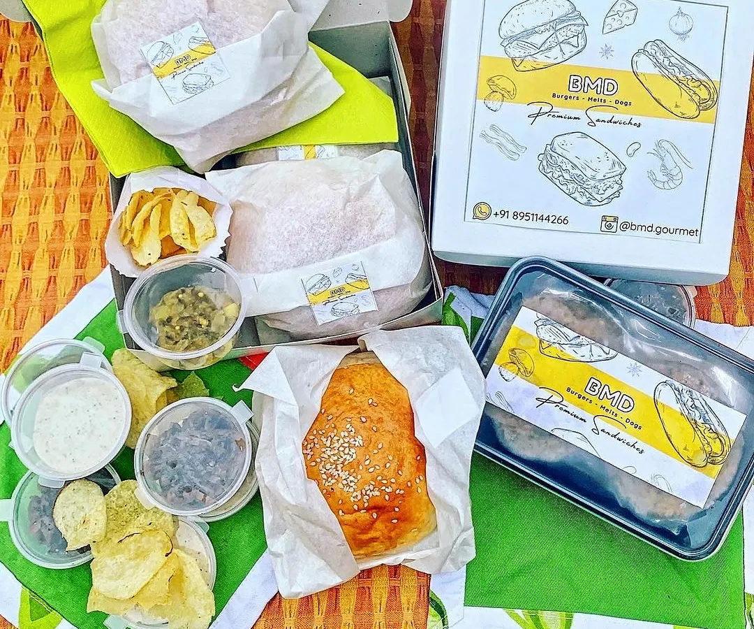 Enjoy a gourmet burger night at home with my DIY meal kits. I pack everything you need: your choice of handcrafted patties, soft buns, cheese, caramelised onions, mushrooms, special mayo, and even chips for the side.