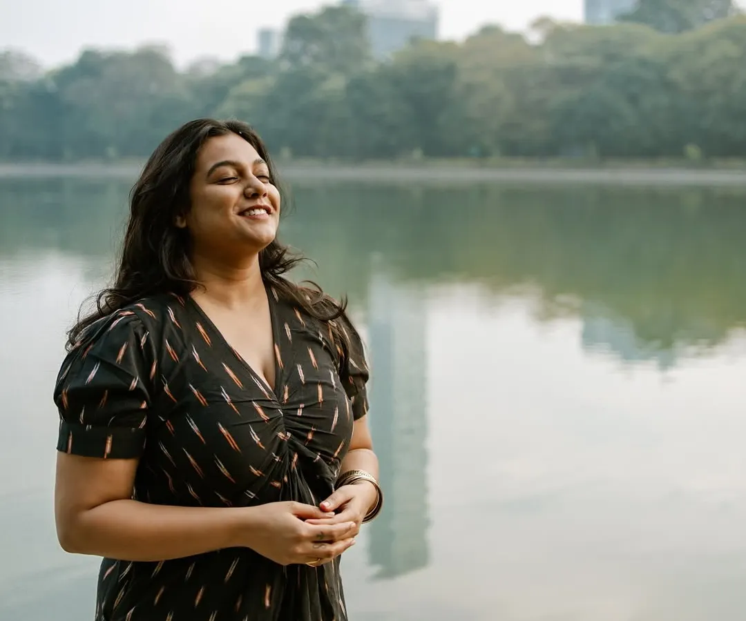 This is me, Shilpa. I believe healing happens when you feel safe and seen. My role is not to give you answers, but to be a compassionate guide as you connect with your own inner wisdom and find peace with your journey.