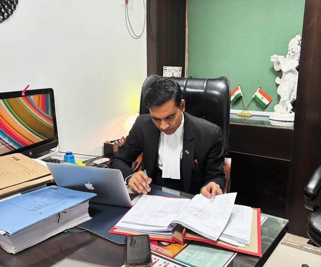 Thorough case preparation is the foundation of a strong legal argument. Here, I am deep into legal research, ensuring every detail is considered for matters like contested divorces and alimony settlements.