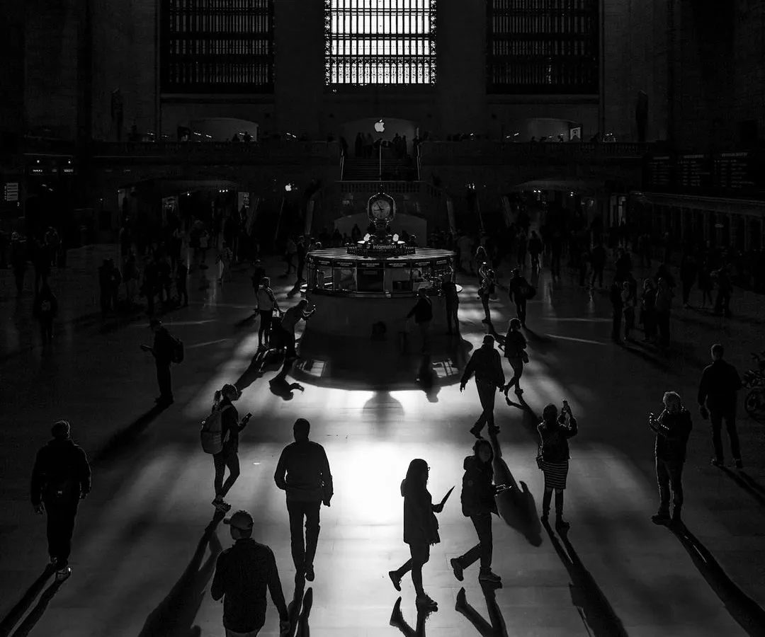 The morning light sweeps across the main concourse of Grand Central Terminal in New York City. I used a Leica Q2 Monochrom to emphasize the dramatic interplay of light and shadow, turning commuters into silhouettes in a larger story.