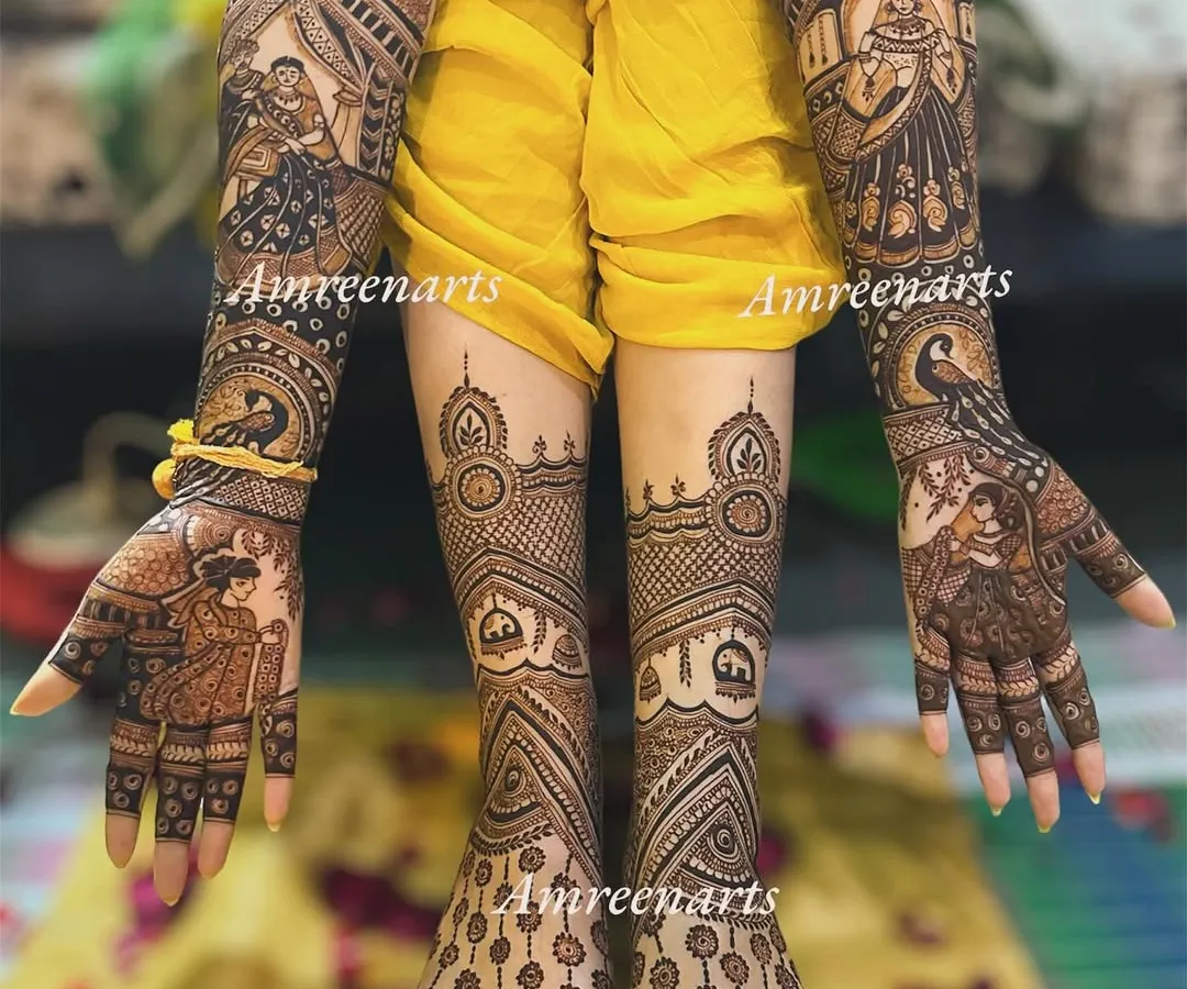From fingertips to toes, I design a complete and cohesive bridal look. This set features intricate figures and patterns for a truly royal feel on your special day.