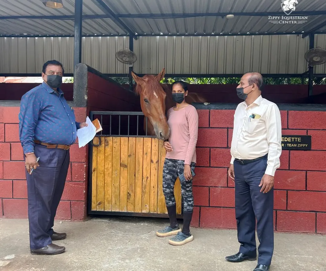 We were proud to host officials from the Department of Animal Husbandry for an inspection. This image captures the moment they commended our high standards of maintenance and officially confirmed our stables as glanders-free, a testament to our non-negotiable commitment to health and safety.
