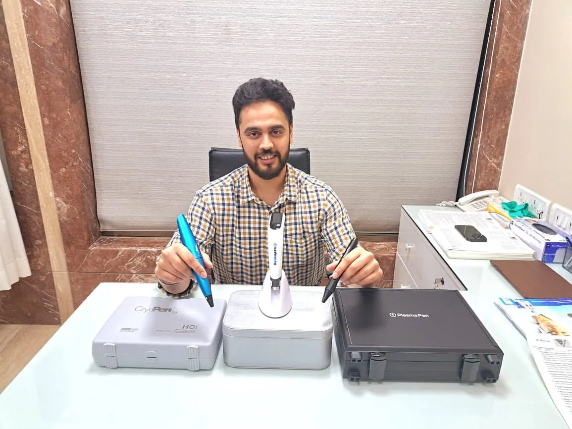 My clinic is equipped with proven, state-of-the-art technology. Here you can see the Dermapen 4 for microneedling, the CryoPen for precise lesion removal, and the Platina Plasma pen. I invest in the right tools to deliver real, lasting results.