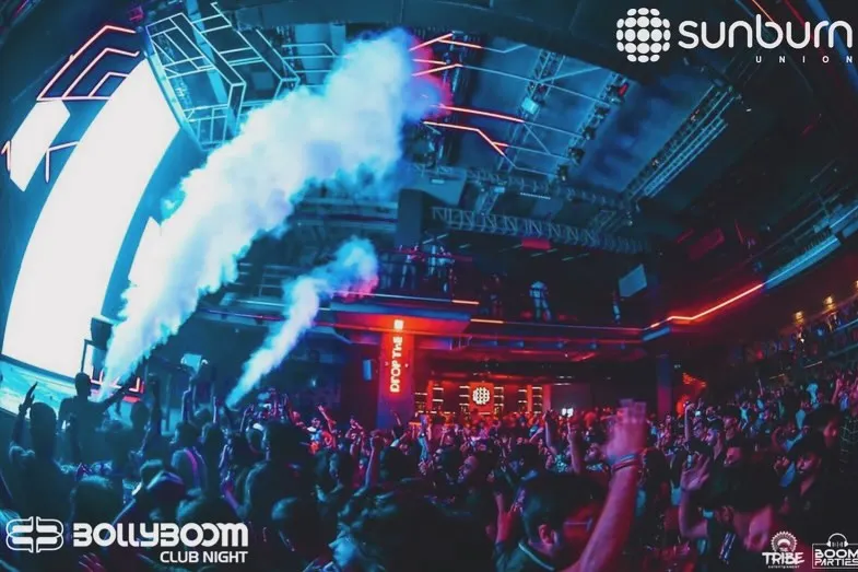 This is the result. A packed house, pure energy, and a night no one will forget. I don't just play music; I create these moments from scratch with high energy tracks built for maximum impact.