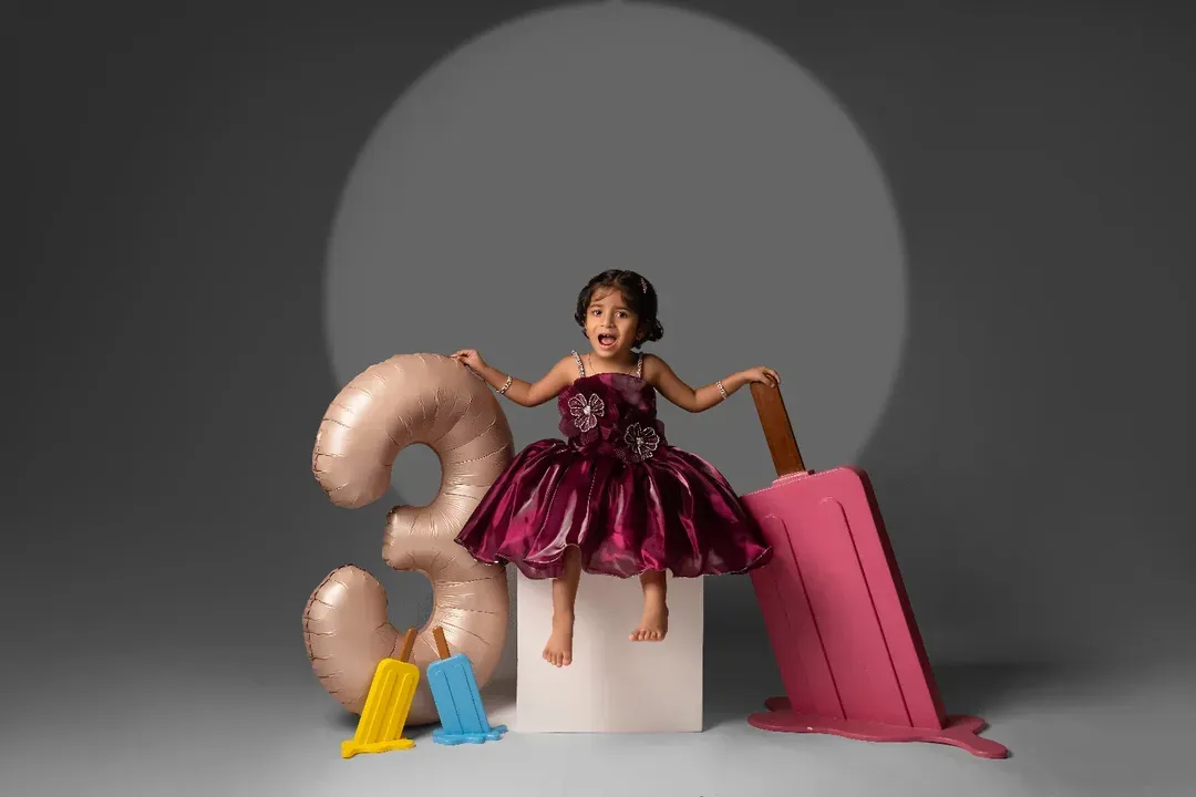 Childhood is pure, energetic joy! We love creating fun, playful setups like this ice cream theme to let your toddler's personality shine. This little one's excitement was absolutely infectious.