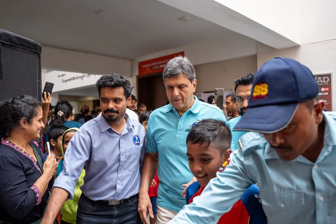 The legendary Prakash Padukone interacts with an aspiring young player at the PSB Open Junior Tournament. Our events provide unique opportunities for participants to meet their idols, creating unforgettable and inspiring moments.