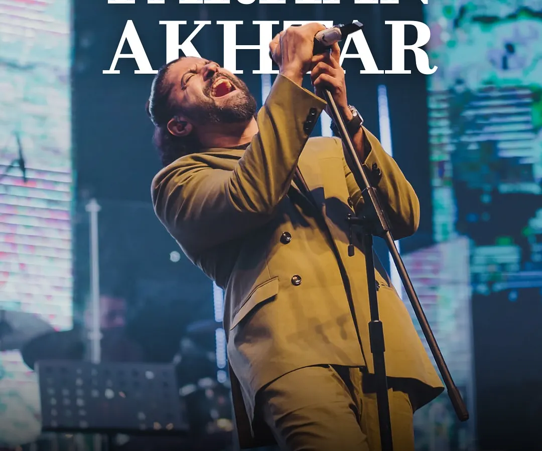 This is what larger than life with Copper looks like. We brought in the incomparable Farhan Akhtar to create an electric, unforgettable performance for a youngster's party, proving that no vision is too grand for us to realize.