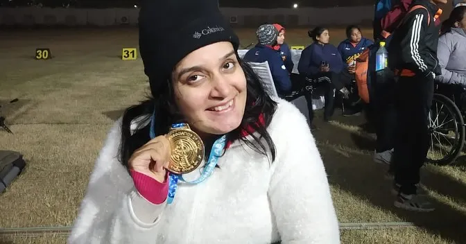 The moment of victory. We celebrate our para-archer Shriya Joshi proudly displaying her gold medal after a triumphant performance at the 5th Para National Archery Tournament.