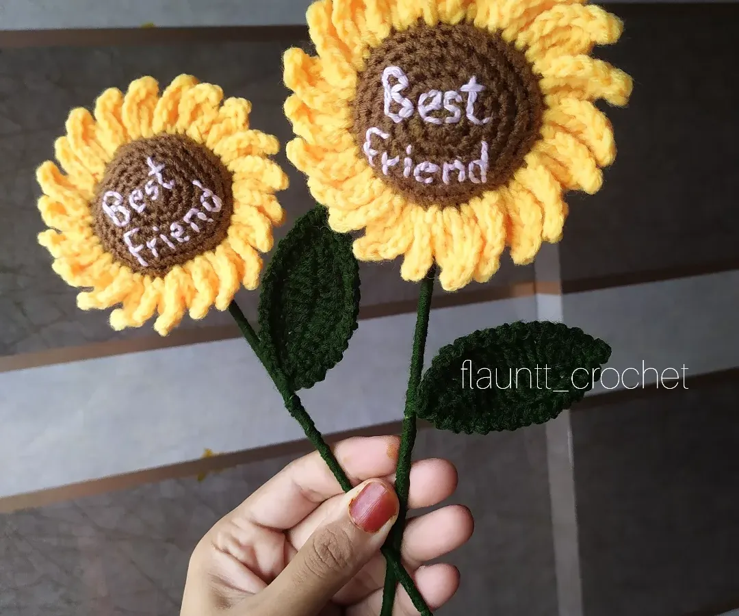A gift for a best friend should be as bright as they are. I made these custom crochet sunflowers with a special embroidered message, a forever flower that will never wilt and always serve as a reminder of a special bond.