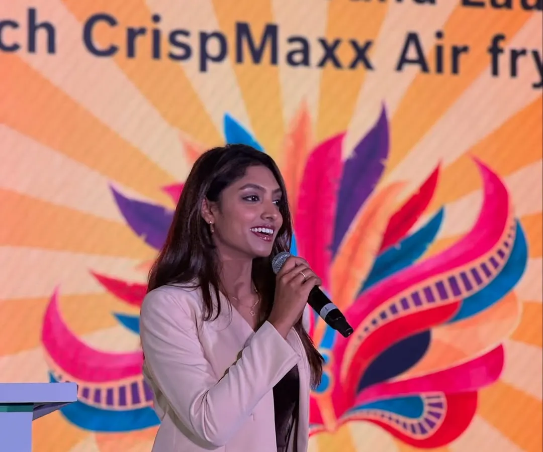 Bringing energy to the stage for the grand launch of the Bosch CrispMaxx Air Fryer. A successful product launch needs excitement and a clear message, and I love delivering both.