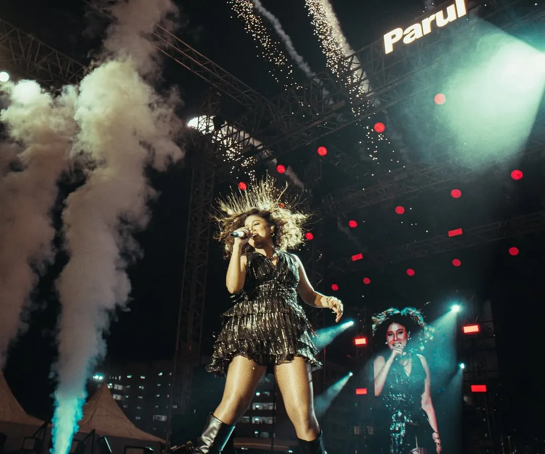Capturing the sheer power of Sunidhi Chauhan's performance at Parul University's 'Projections' festival. My team synchronizes every element, from the stage lighting and LED visuals to the perfectly timed pyro and smoke effects, to amplify the artist's energy and create an unforgettable show.