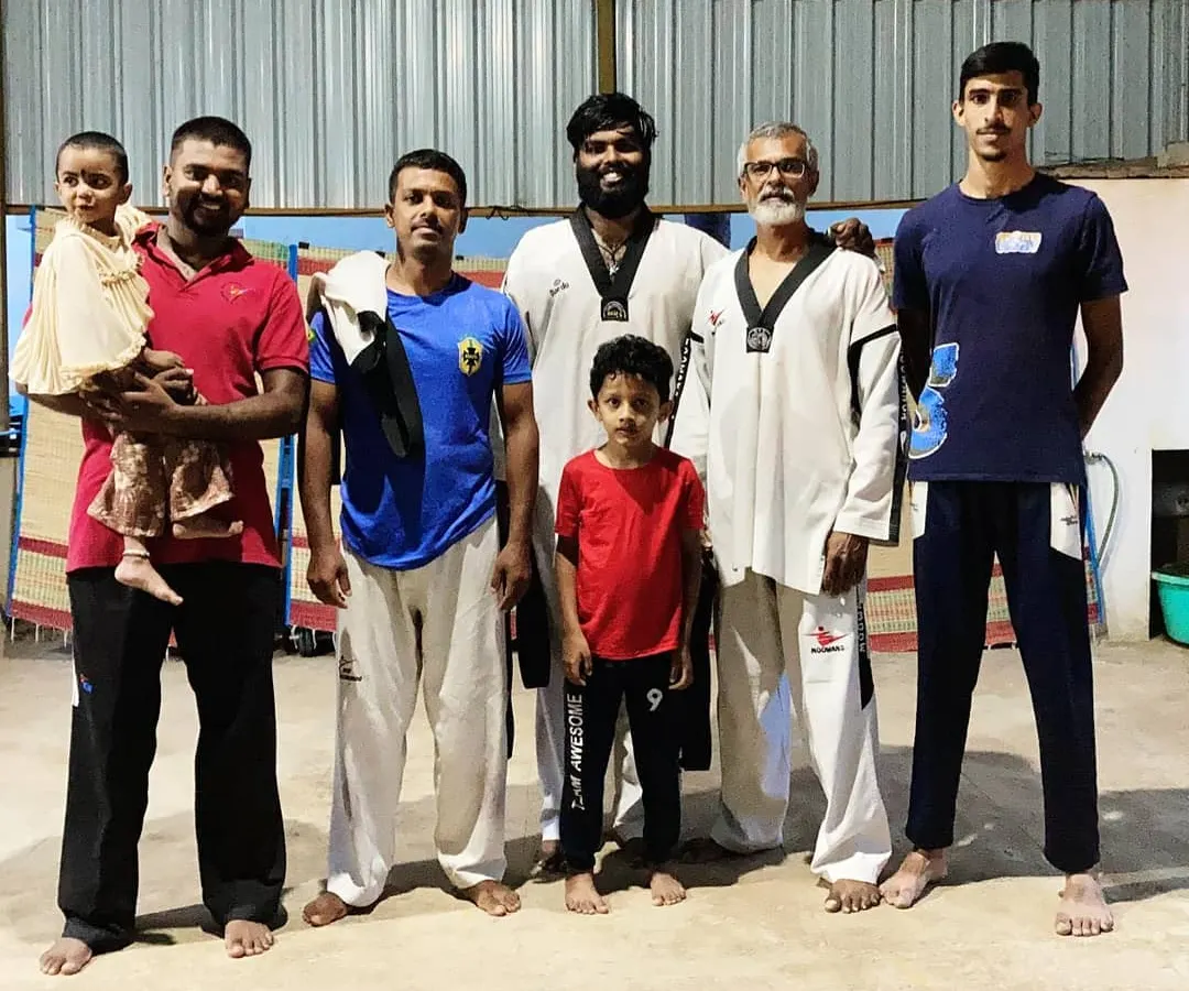 Taekwondo is a path for everyone, regardless of age. Here I am with some of my senior practitioners and our youngest students. It creates a unique environment where different generations can learn and grow together.
