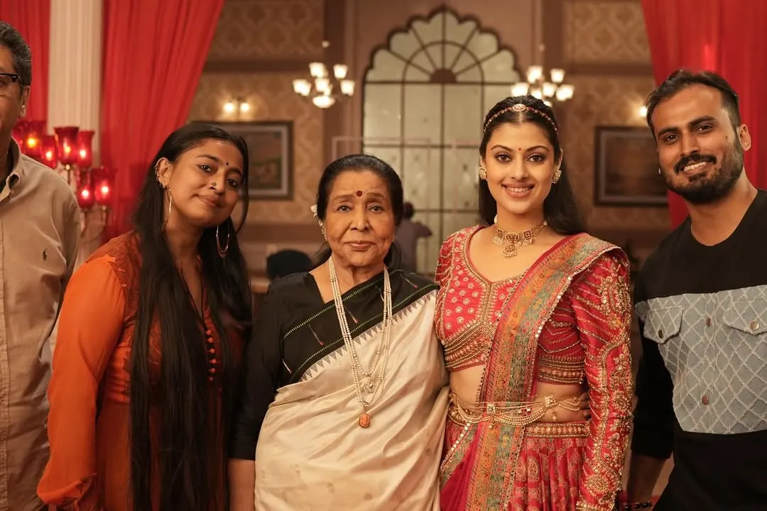 It was an absolute honor to choreograph for the legendary Asha Bhosle ji and her granddaughter, Zanaib Bhosle. Being in the presence of greatness and helping shape the visuals for their music album was a dream come true for me and my partner, Anurag.
