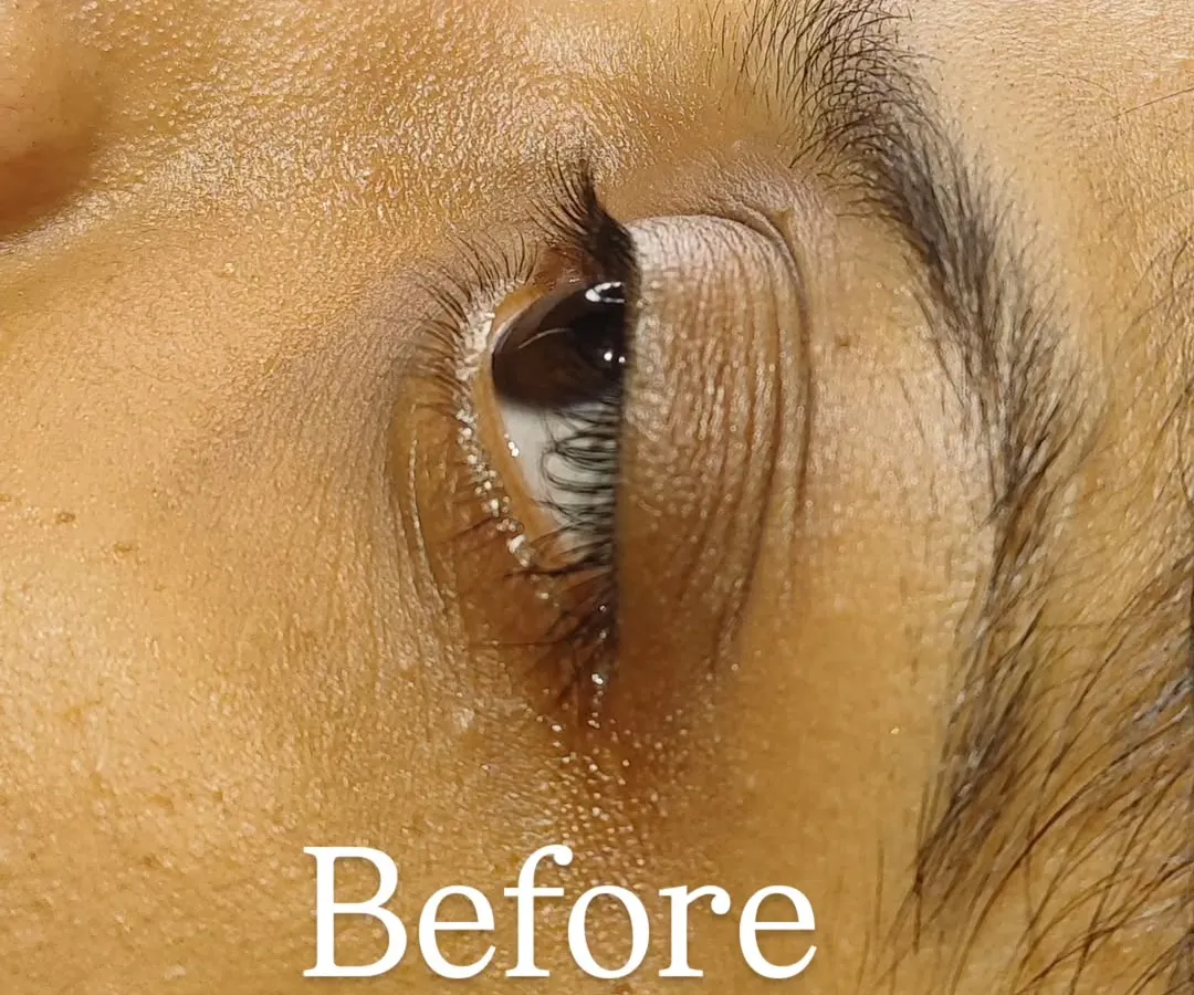Here is a close up of the lashes before the service. As you can see, they are straight and point downwards, which is very common. This is the perfect canvas for creating a beautiful, natural lift.