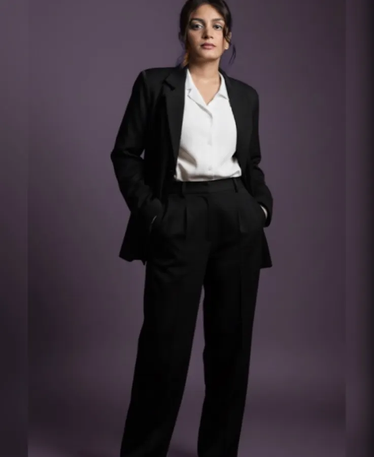 My professional stance reflects my approach to law: direct, confident, and always prepared. I provide expert legal advice on data privacy issues and represent clients with the full force of my knowledge and experience.