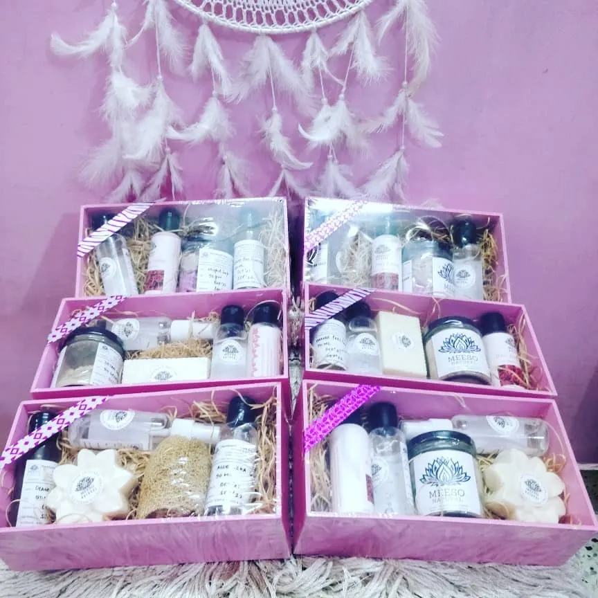 Getting ready for the festive season with a batch of custom Diwali hampers. I can prepare multiple gift boxes for your family, friends, or colleagues.