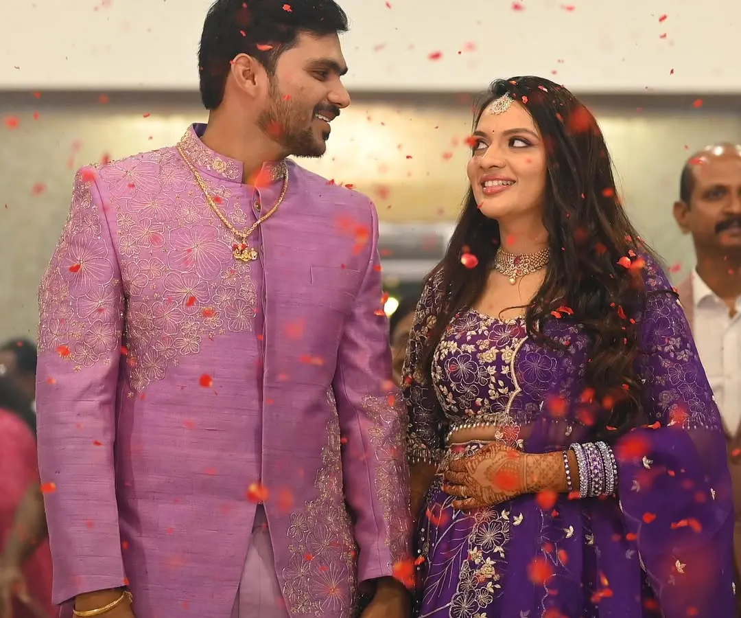 For this beautiful reception, we went with a glamorous yet elegant look. The soft waves and radiant makeup perfectly matched her stunning purple lehenga, creating a memorable style for her special evening.