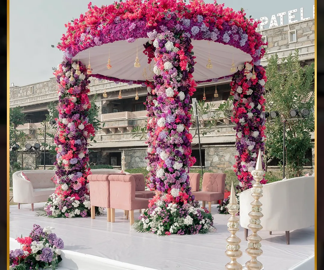 A mandap should be a showstopper. For this ceremony in Udaipur, I used a cascade of pink and purple florals to create a space that felt both regal and romantic. It’s not just about flowers, it’s about creating an atmosphere where your vows feel truly magical.