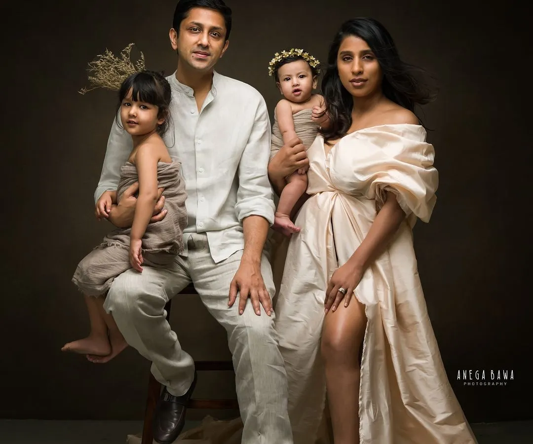 This is my fine art portrait style, where your family's story is told with the elegance and drama of a painting. Using rich, moody tones, I craft a timeless piece of art that celebrates your unique bond.