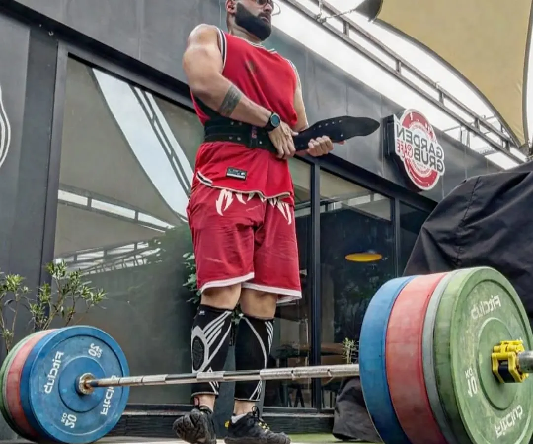 This is my kind of party. Just me, the iron, and the decision to get stronger. Building real strength is a solo journey that requires ruthless consistency, especially when no one is watching.