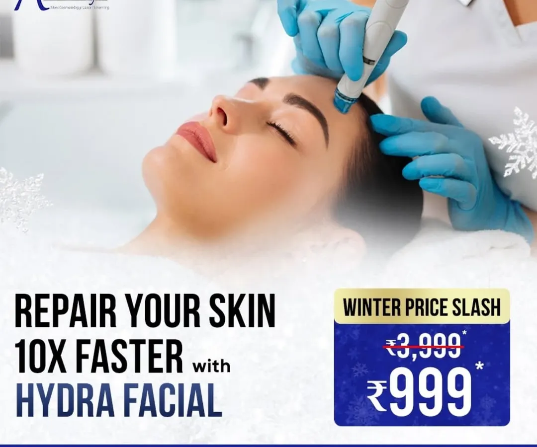 Get an instant boost of hydration and glow with my signature HydraFacial. This image shows the deep cleansing process that removes impurities and repairs your skin, making it perfect for a quick refresh before any event.