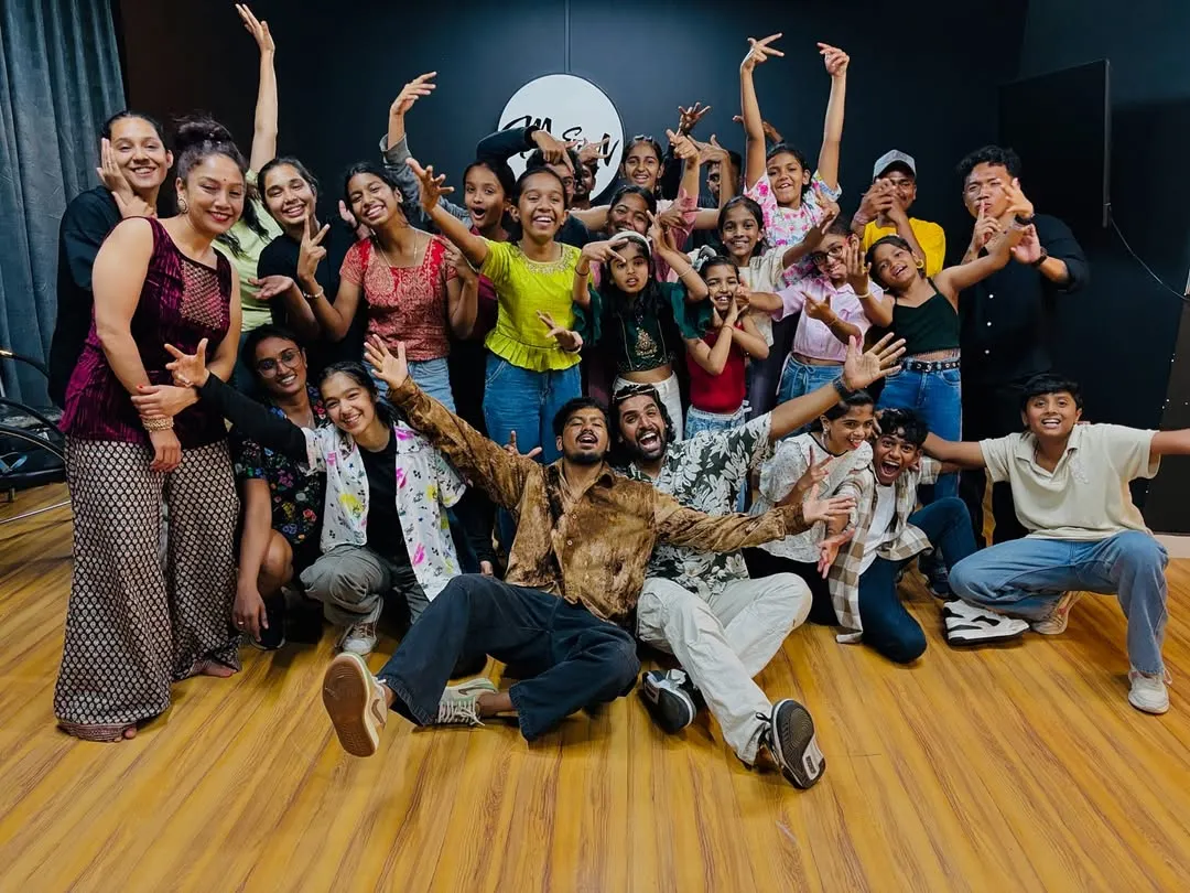Just look at these smiles! This is our tribe after a banger workshop. It’s not just about learning steps; it’s about the friends you make and the energy we create together in the studio.
