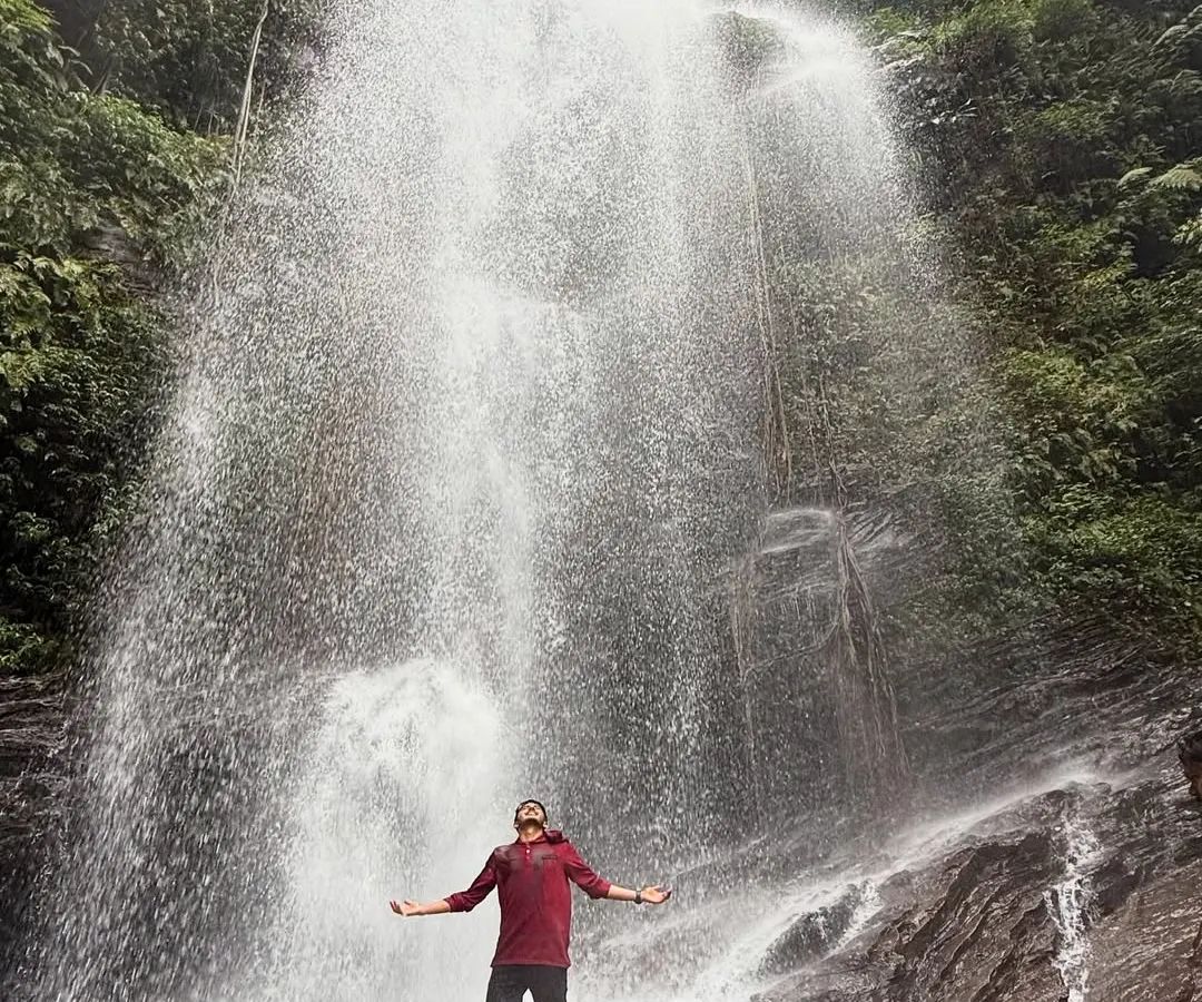 Feel the raw power of Hidlumane Falls on our Kodachadri trek. Standing in front of this magnificent waterfall is a moment of pure awe. We make sure you get to experience these hidden gems safely as part of our guided weekend treks.