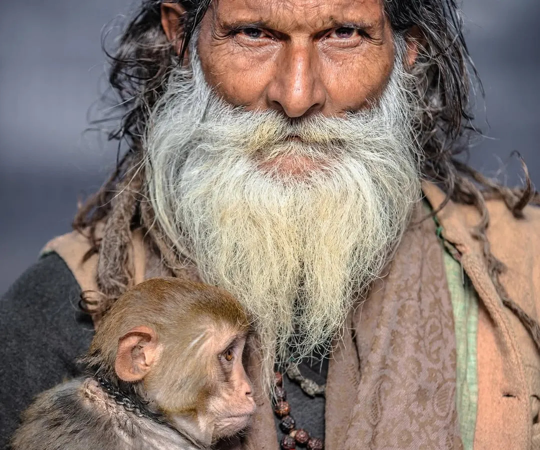 This is the timeless bond between Monkey Baba and his companion in Varanasi. Their story of trust and devotion is a powerful reminder of the unique connections I seek to document.