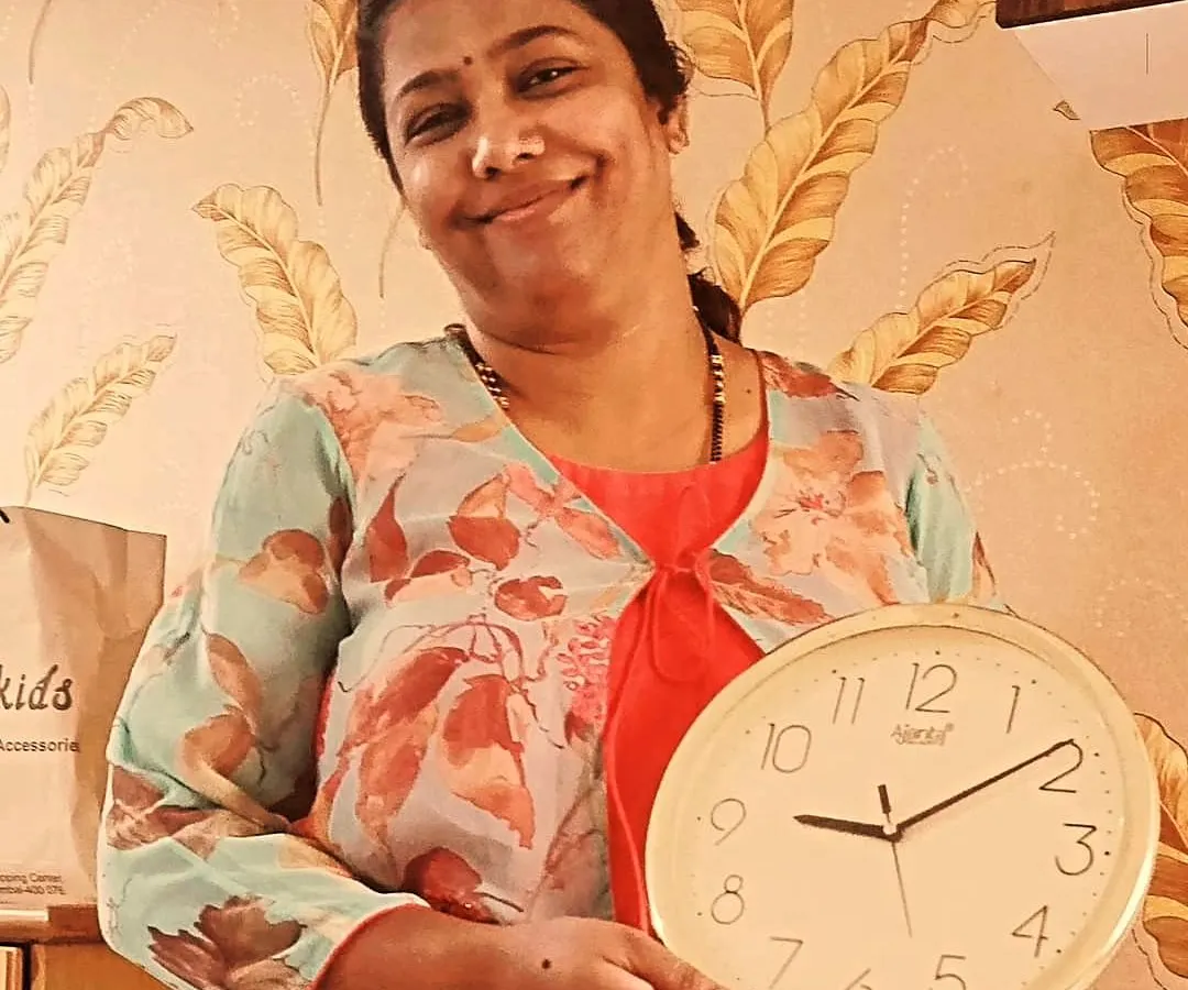 Sometimes the biggest energy blocks come from the smallest things. For this wonderful client, a non-working clock was creating stagnation. By simply identifying and fixing it, we were able to invite positive movement back into her life, a testament to how simple Vaastu remedies can create powerful shifts.