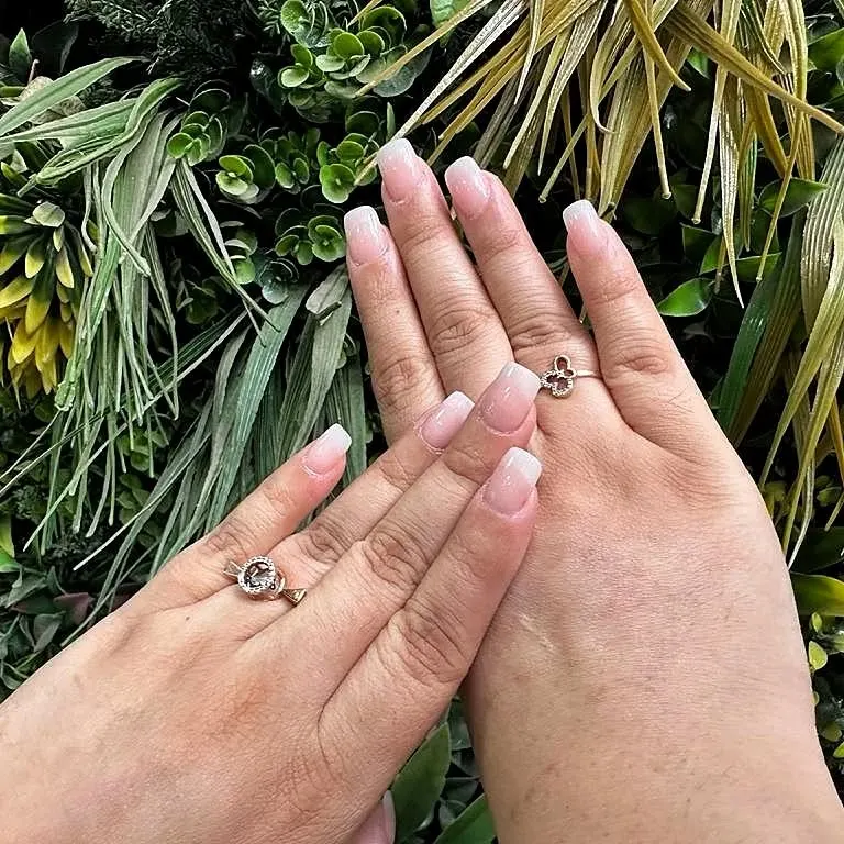 A timeless classic for the elegant bride. This is my signature French ombré on perfectly shaped square nails, blending a soft pink base into a crisp white tip for a clean, sophisticated, and photo-ready finish.