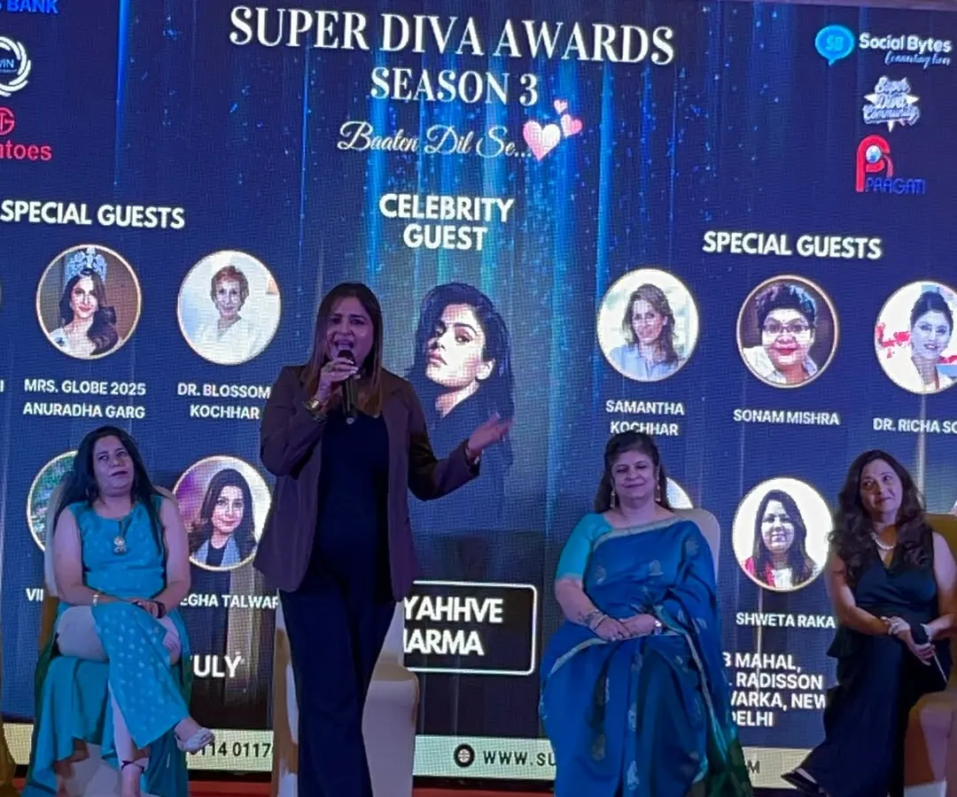 On stage at the Super Diva Awards, sharing my insights on nutrition and wellness. I tailor my talks for every audience, ensuring the information is not only practical but also motivating, whether it's a large conference or an intimate workshop.