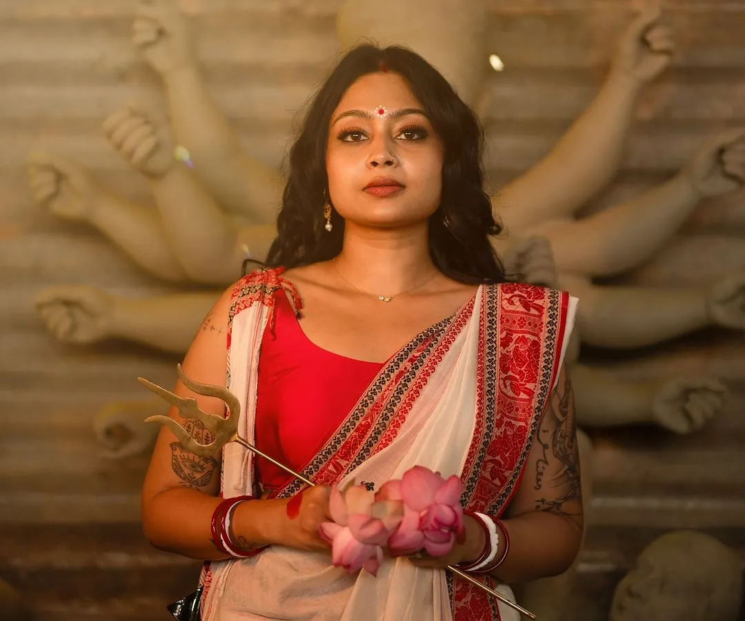 For this conceptual shoot inspired by Durga Puja, the makeup was designed to be both powerful and serene. I created a glowing skin finish with sharp, defined eyes and a traditional bindi to complement the artistic setting, making the model look divine and strong.