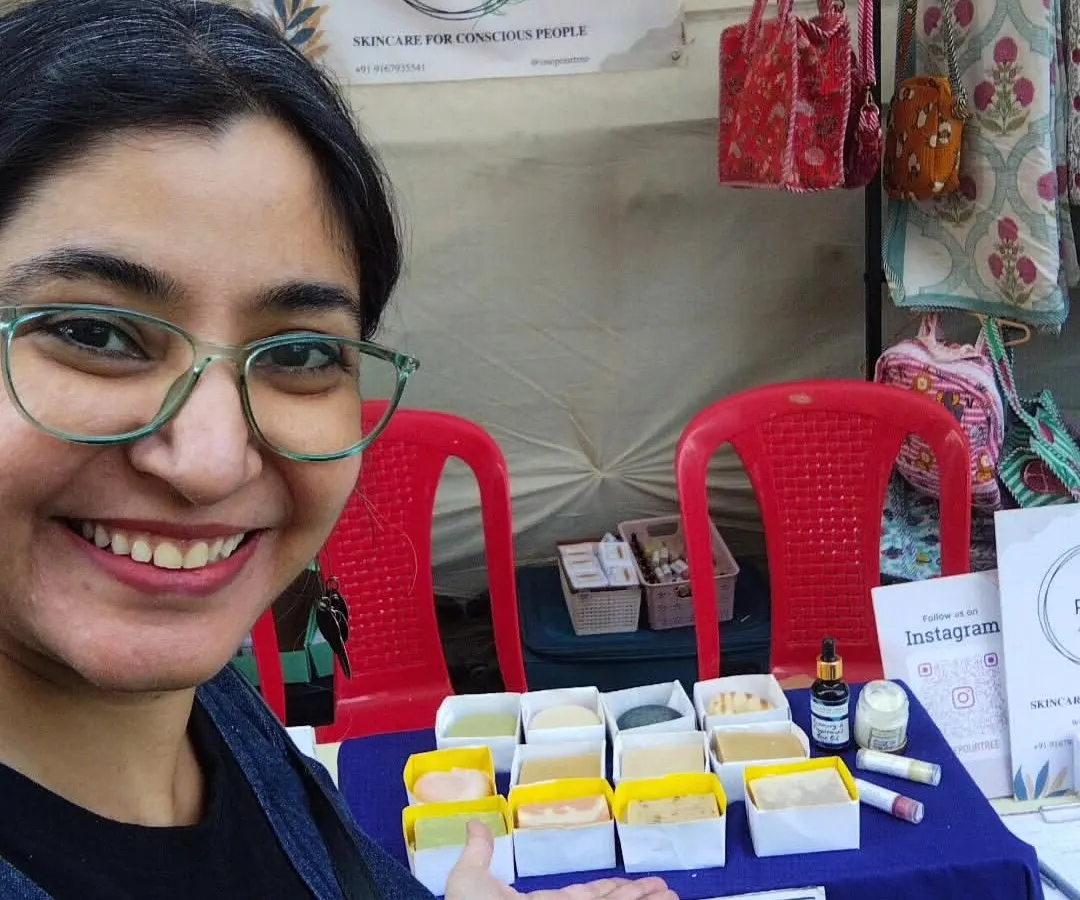 This is my happy place. Behind a table full of my handmade creations, ready to share stories and help you find the perfect product for your skin. Meeting you at community fairs is the reason One Pour Tree exists.