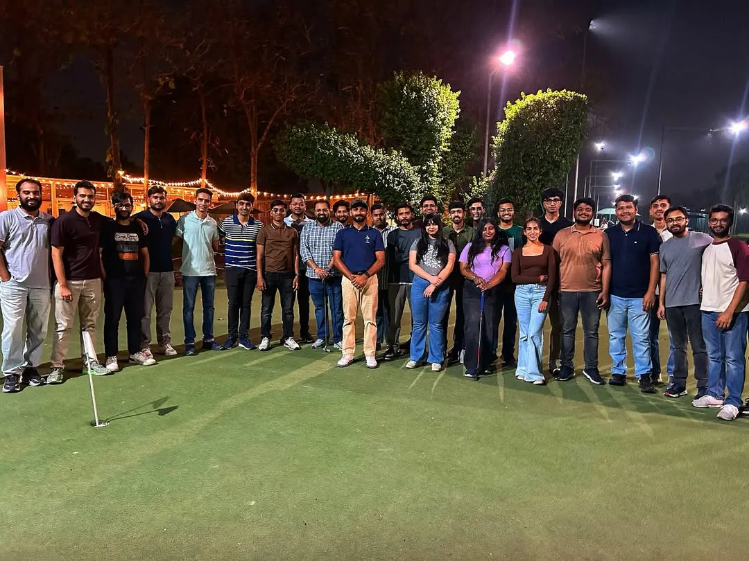 A snapshot of a recent golf clinic crew. We host groups of all sizes, turning a regular day out of the office into a memorable team-building experience with plenty of laughs and high fives.