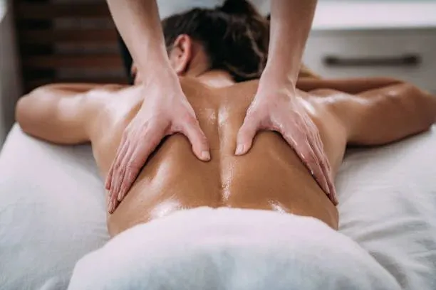 A full body massage using therapeutic oils to nourish the skin and allow for smooth, flowing strokes. My technique helps improve circulation and leaves you feeling refreshed.