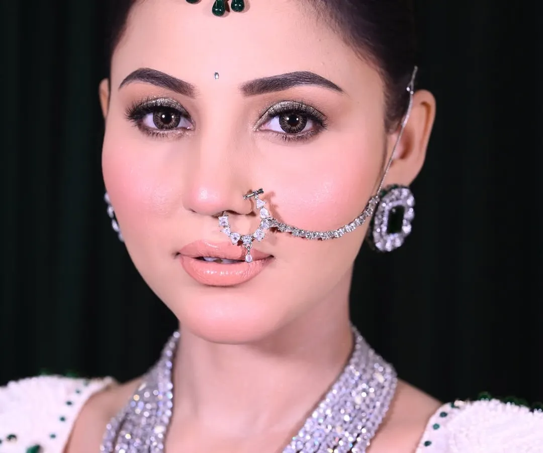 A close-up of my signature bridal makeup. Notice the clean, defined eyes, the perfectly blended skin, and the balanced features. This is the level of perfection and finishing I teach my students to achieve for their clients.