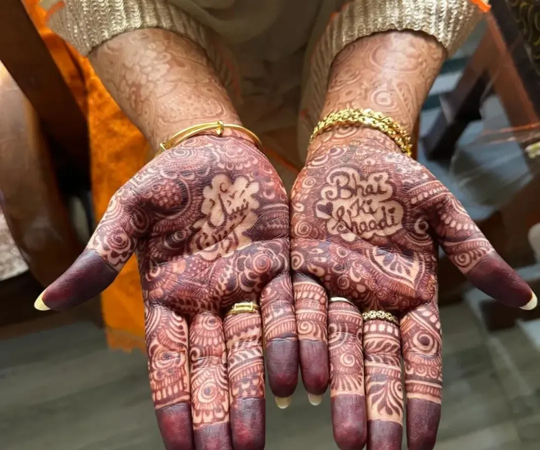 Look at that gorgeous next-day stain! This is the result of my all-natural henna paste. This client was celebrating her 'Bhai ki Shaadi' (brother's wedding), and we even personalized the design to make it extra special for her.