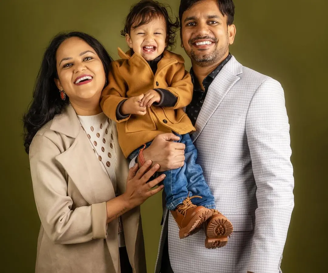 This is what it's all about: pure, uninhibited family joy. I love creating a space where you can forget the camera and just be yourselves, resulting in portraits filled with laughter.